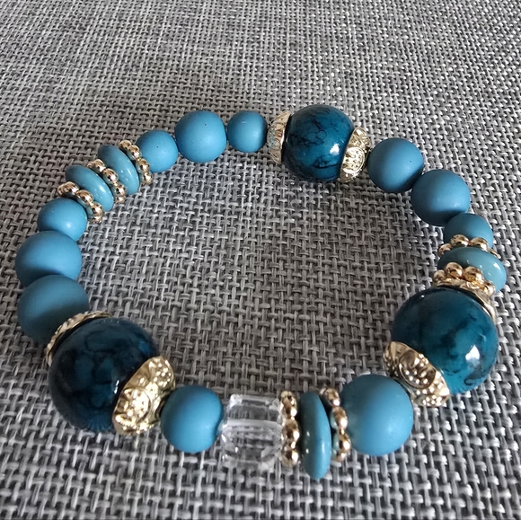Jewelry - Beaded Gold Blue Turquoise Stretch Elastic Bracelet
